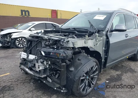 2025 BMW X7 xDrive40I z USA, uszkodzony, nr VIN 5UX23EM02S9W46547